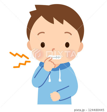 爪を噛む癖のある子ども　発達障害 124480445