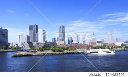 大桟橋から見たみなとみらい 124482791