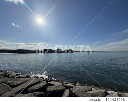 太陽と海とテトラポッド 太陽と海とテトラポッド 124485908