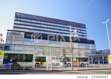 青森の駅　新しくなった青森駅　青森駅東口ビル 124486881