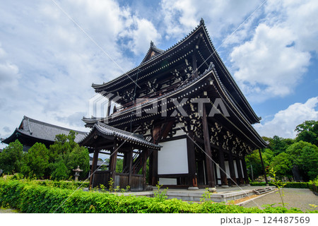 京都 東福寺の三門 京都 東福寺の三門 124487569