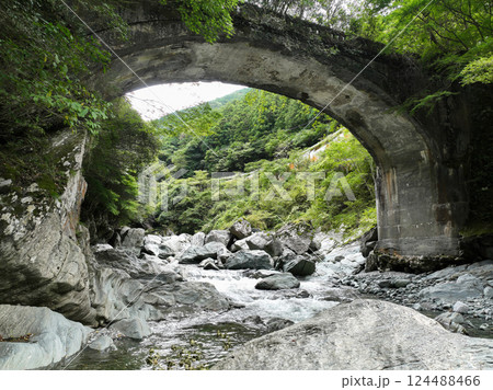 愛媛県西条市 三碧峡の風景 愛媛県西条市 三碧峡の風景 124488466