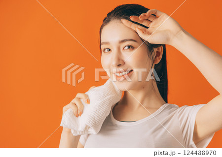 ホットヨガイメージ 124488970