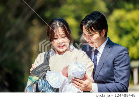 お宮参り　ファミリー 124489449