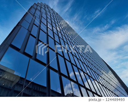 オフィスビルのイメージ オフィスビルのイメージ 124489493