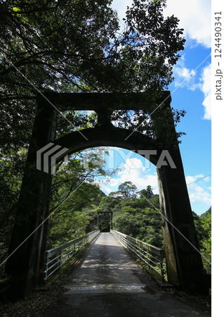 愛媛県西条市　止呂橋 124490341