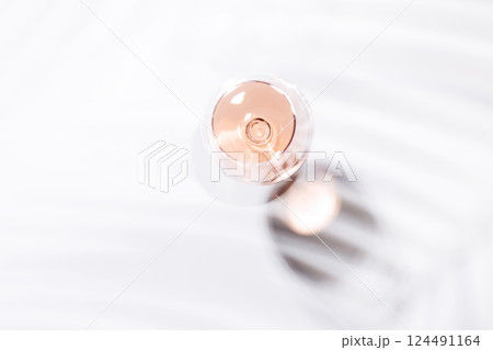 A glass of rose wine 124491164