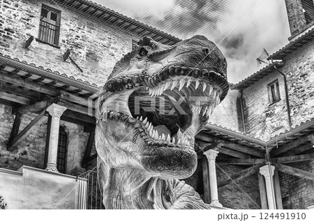 Tyrannosaurus Rex dinosaur, aka t-rex, at exhibition in Gubbio, Italy Tyrannosaurus Rex dinosaur, aka t-rex, at exhibition in Gubbio, Italy 124491910
