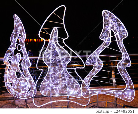 Decorating city streets with illuminations for the New Year 124492051