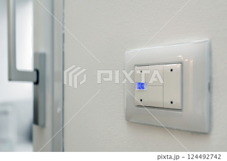 Electric roller shutter switch 124492742