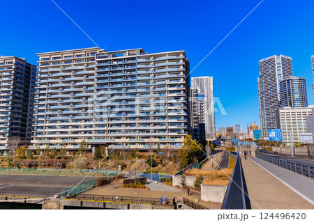 東京　中央区　晴海ふ頭に建ち並ぶ 晴海フラッグ（HARUMI FLAG）　 124496420