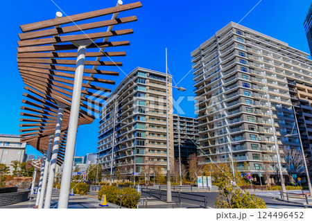東京　中央区　晴海ふ頭に建ち並ぶ 晴海フラッグ（HARUMI FLAG）　 124496452
