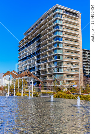 東京　中央区　晴海ふ頭に建ち並ぶ 晴海フラッグ（HARUMI FLAG）　 124496454