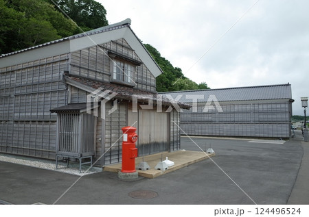 鰊御殿とポストのある風景_寿都 鰊御殿とポストのある風景_寿都 124496524