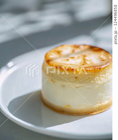 ふわふわのスフレチーズケーキ 124496858