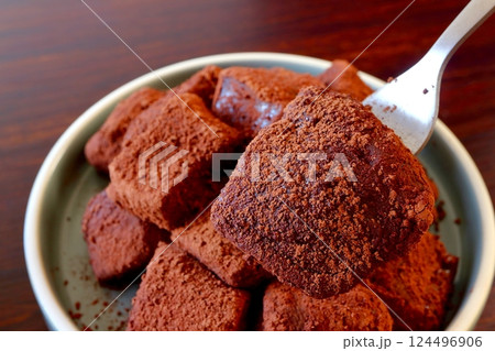 片栗粉で作ったチョコわらび餅 片栗粉で作ったチョコわらび餅 124496906