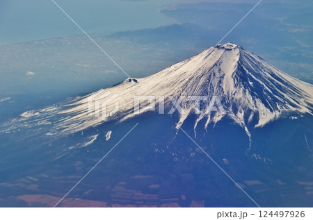 富士山・空撮（山梨県上空）Mt. Fuji 124497926