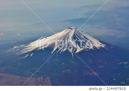 富士山・空撮（山梨県上空）Mt. Fuji 124497928