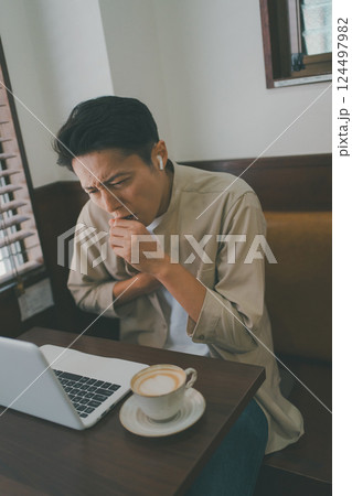 coffee shop coffee shop 124497982