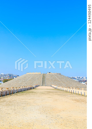 春の五色塚古墳 兵庫県神戸市 春の五色塚古墳 兵庫県神戸市 124498495