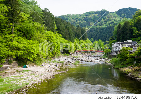 香嵐渓の新緑《愛知県豊田市足助町》 124498710