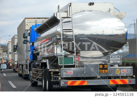 タンクローリー 124501116