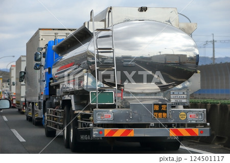 タンクローリー 124501117