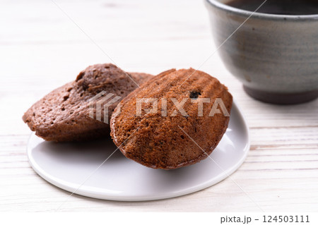 ココアマドレーヌ（ショコラマドレーヌ） 124503111