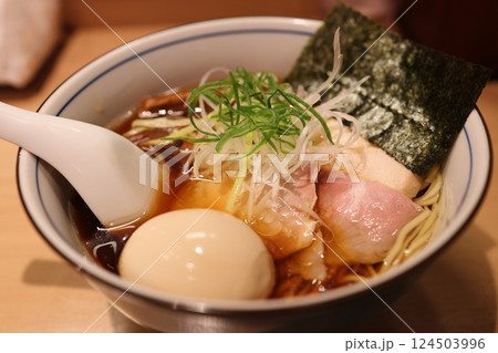 らぁ麺 くろ渦 124503996