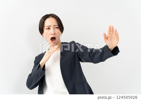 女性 ビジネス カンフー 女性 ビジネス カンフー 124505026