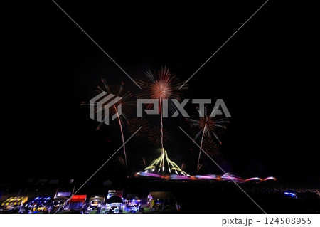 秋田県　大曲花火大会 124508955