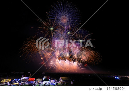 秋田県　大曲花火大会 124508994