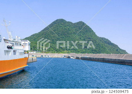 姫島フェリーと矢筈岳 姫島フェリーと矢筈岳 124509475