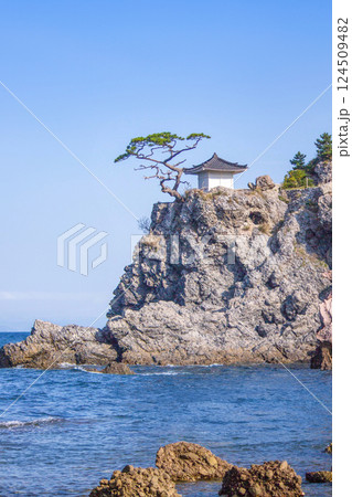 大分県姫島 観音崎の千人堂 大分県姫島 観音崎の千人堂 124509482