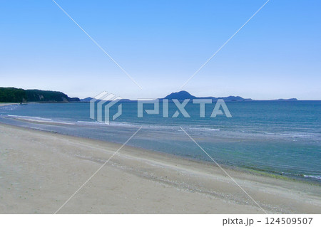 国東半島の来浦海岸と姫島 124509507