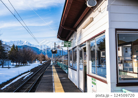 北大町駅と北アルプス 124509720