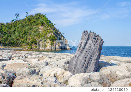 大分県姫島　くじら波止と観音崎 124510059