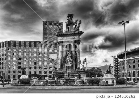 Scenic fountain in Placa d'Espanya, Barcelona, Catalonia, Spain 124510262