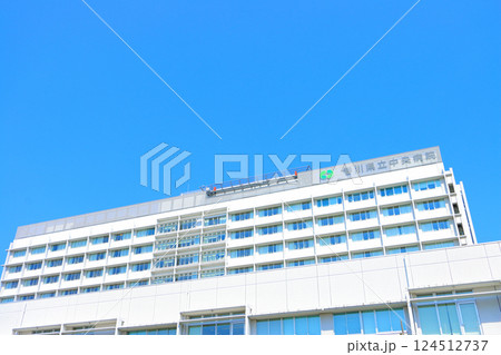 香川県高松市、香川県立中央病院の風景 124512737