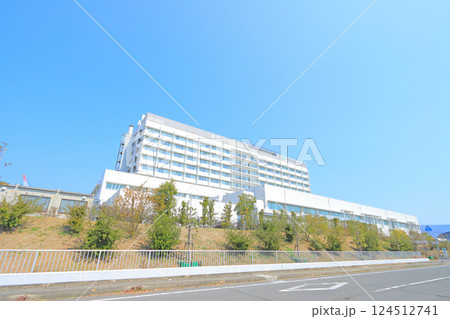 香川県高松市、香川県立中央病院の風景 124512741