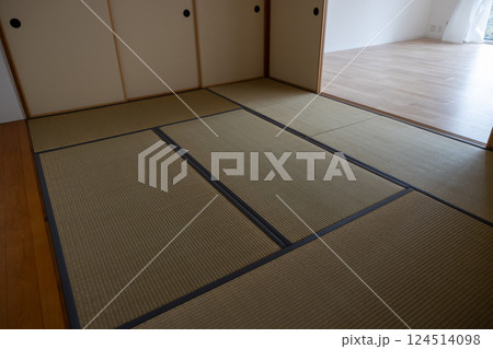 賃貸住宅の和室 124514098