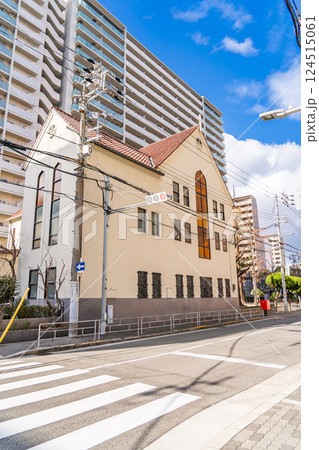 日本キリスト教会大阪西教会（プロテスタント教会）礼拝堂　大阪市西区新町 124515061