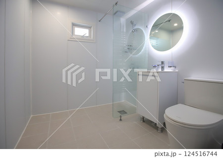 clean and modern bathroom interior clean and modern bathroom interior 124516744