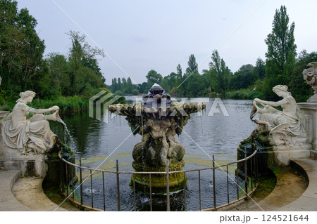 Beautiful Hyde Park in London, England, UK at the Italian Gardens. 124521644