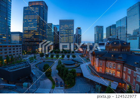 【マジックアワー】東京駅周辺のマジックアワーの風景【東京都】 124522977