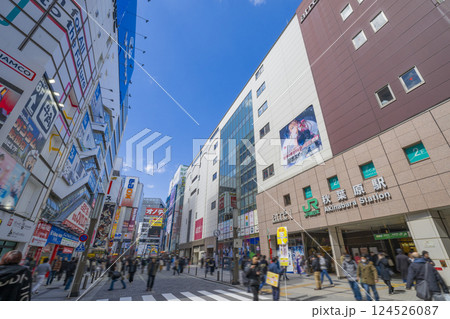 秋葉原駅前の風景 東京都 秋葉原駅前の風景 東京都 124526087