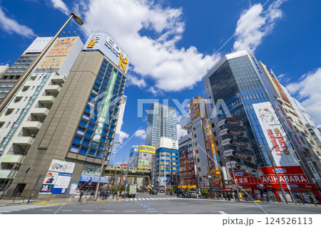 秋葉原電気街の風景 秋葉原電気街の風景 124526113