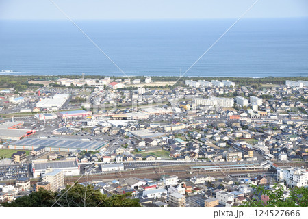 愛宕山より延岡市を望む　東方向 124527666