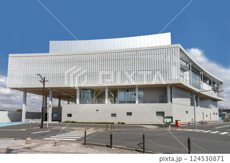 埼玉県八潮市役所と八潮市立保健センター 埼玉県八潮市役所と八潮市立保健センター 124530871