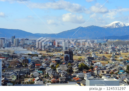 大垣市街地と山並み(養老山地と伊吹山) 大垣市街地と山並み(養老山地と伊吹山) 124531297